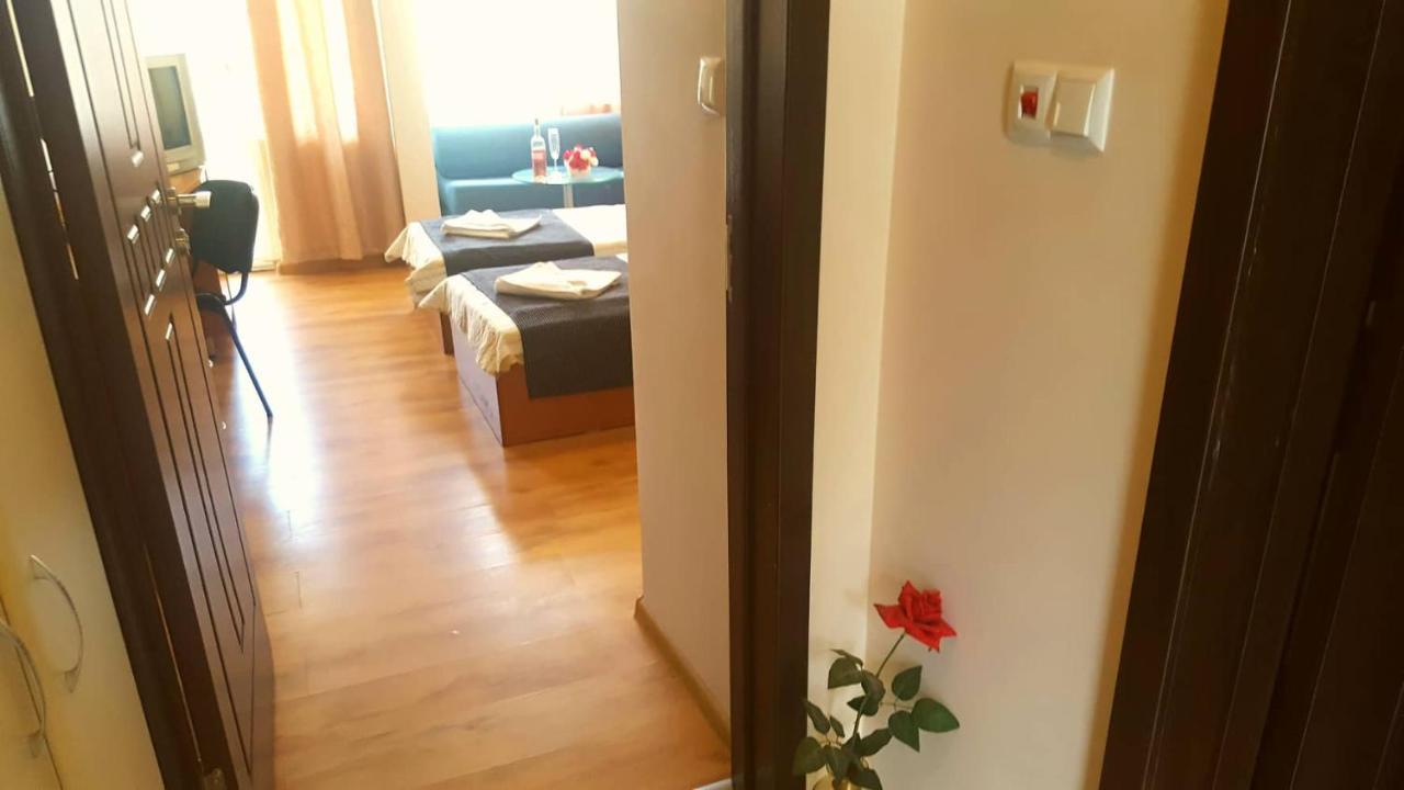 Family Hotel Solar Central ซันนีบีช ภายนอก รูปภาพ
