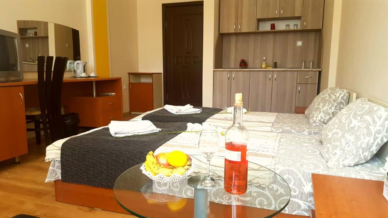 Family Hotel Solar Central ซันนีบีช ภายนอก รูปภาพ